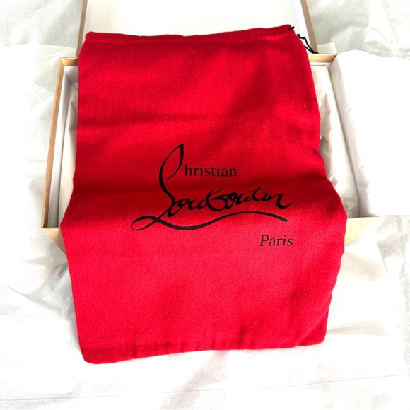 NWT Christian Louboutin Apostrophy Black Leather Pointed Red-Sole Pumps - Picture 4 of 16